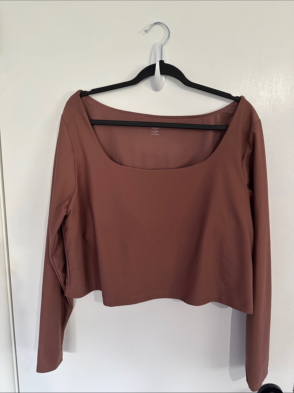 Old Navy Active Cropped Long-Sleeve Powersoft Go Dry Top in Brown Size 3X